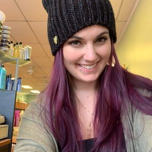 Meet your Posher, Casey